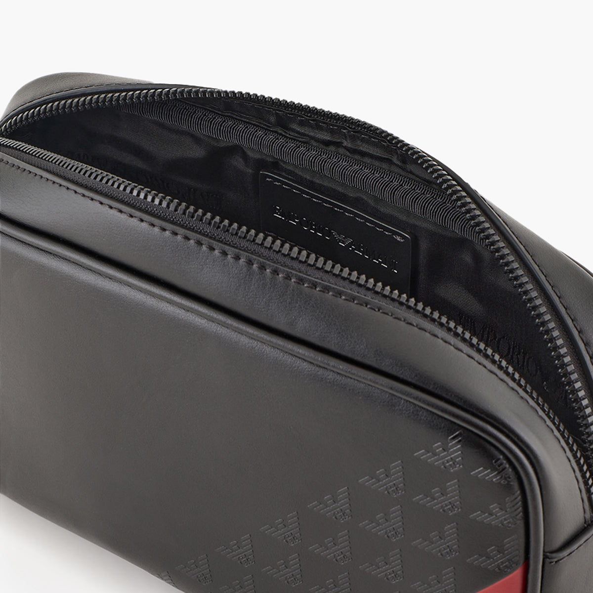 Smooth Regenerated Leather Washbag With Red Logo Band
