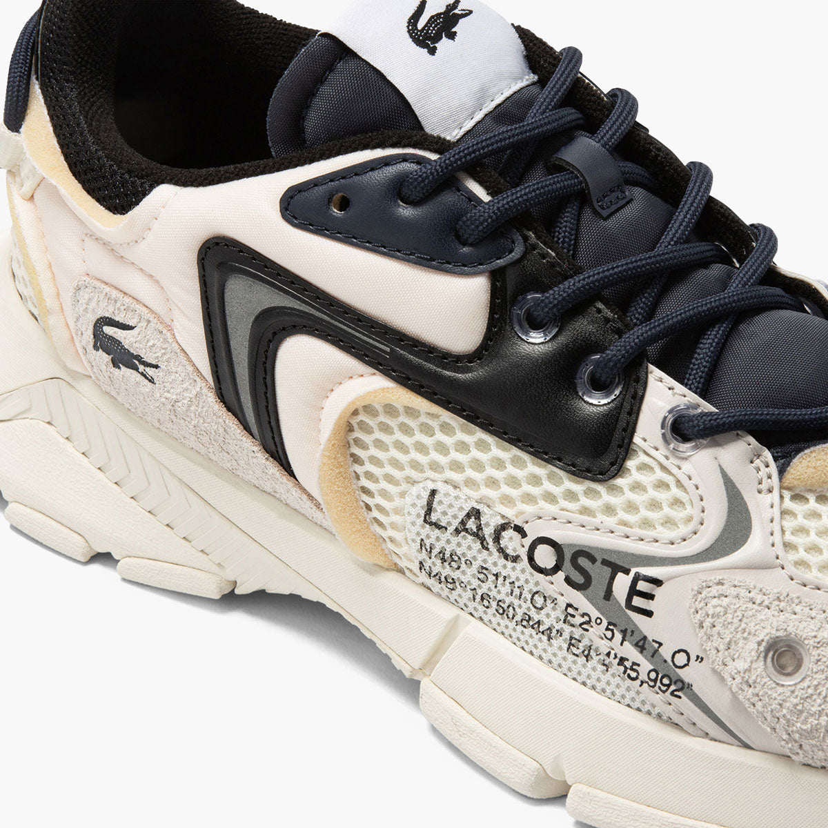 L003 Neo Sneakers