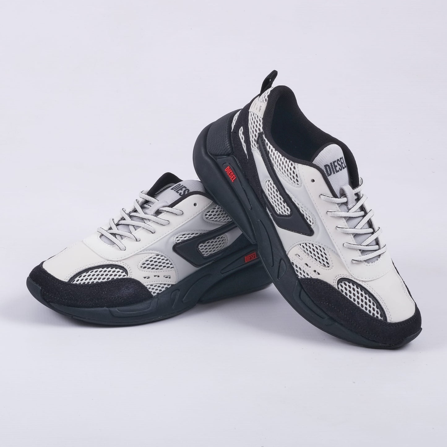 S-Serendipity Sport Sneakers (White/Black)