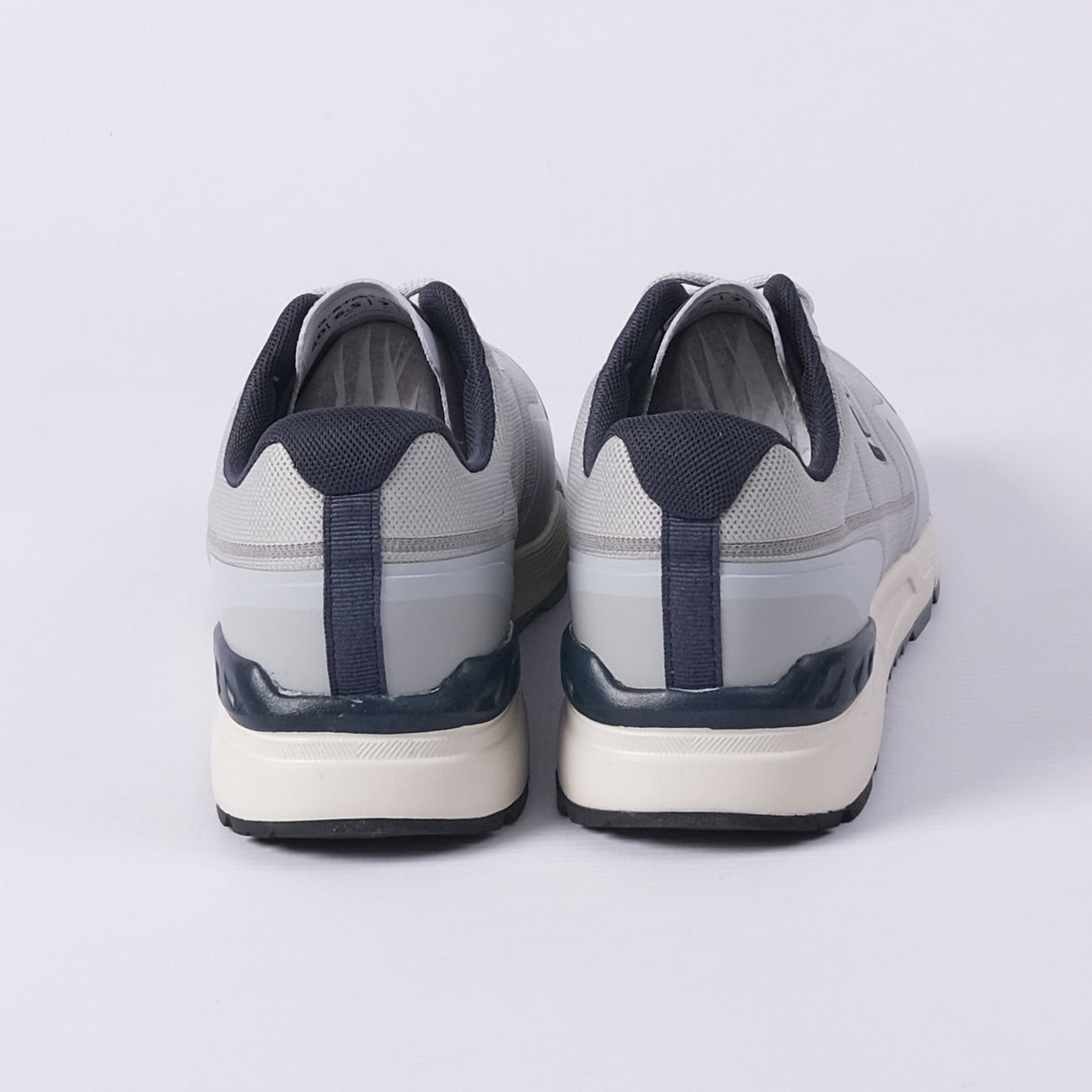 Holorin II KNT Sneakers (Cool Grey)