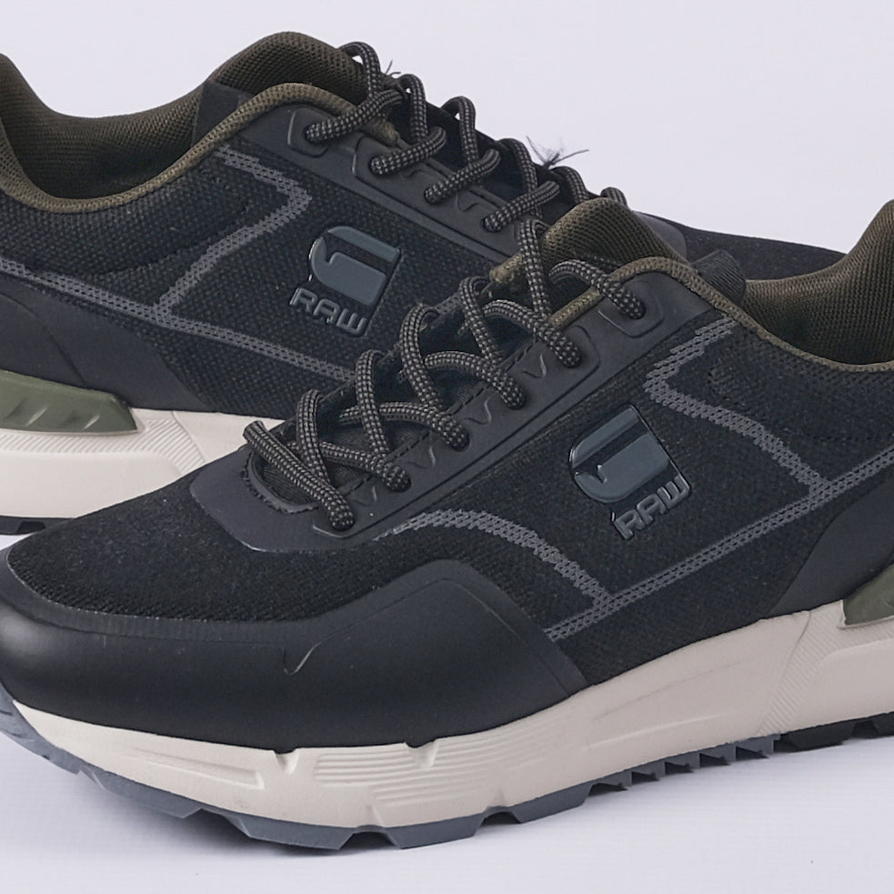 Holorin II KNT Sneakers (Black)
