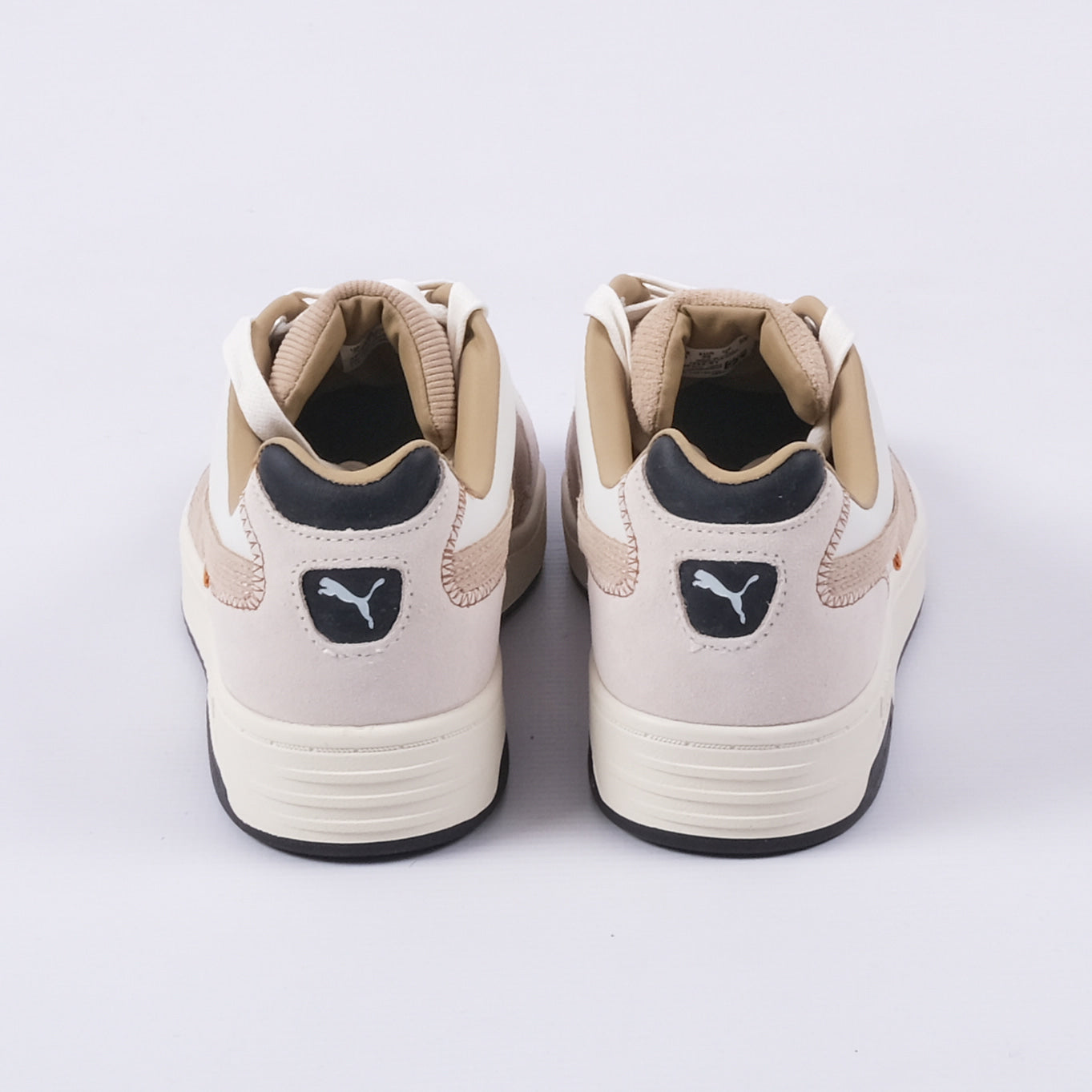 Slipstream Lo for the Fan Sneakers (White/Grey Fog)