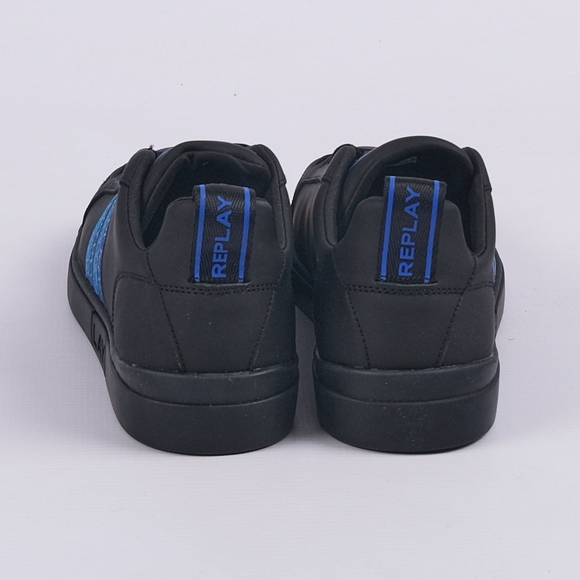 Polys Stripes Sneakers (Black)