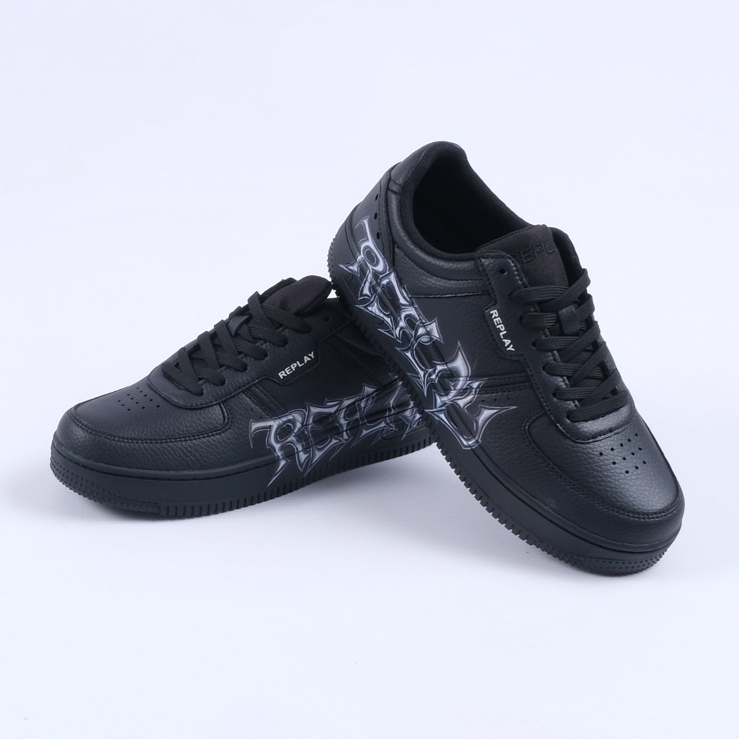 Epic M Graffitti Low Sneakers (Black/White)