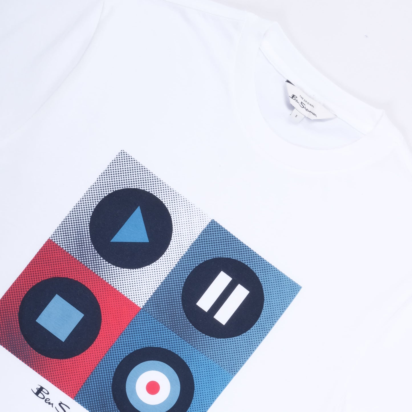 Play T-Shirt (White)